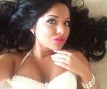 romantic lady looking for men in Newhall, California