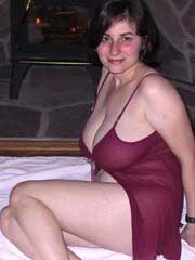 romantic female looking for guy in Clute, Texas