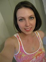 a single girl looking for men in Crystal Beach, Florida