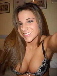 romantic female looking for guy in Portage Des Sioux, Missouri